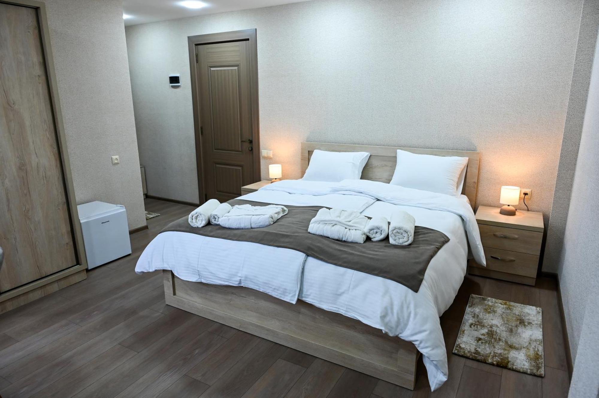 Hotel K124 Кутаїсі Екстер'єр фото