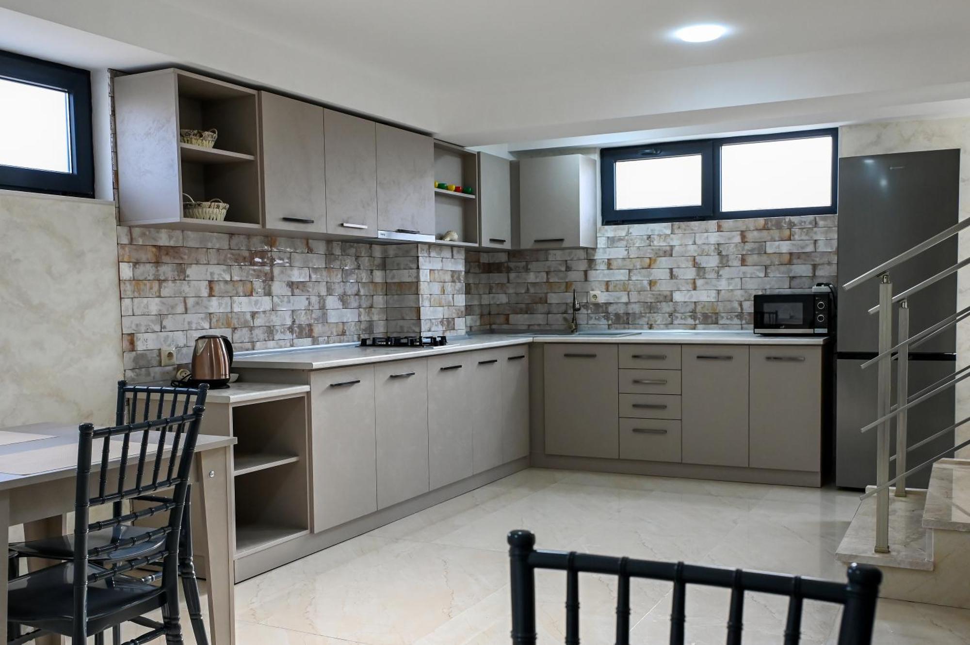 Hotel K124 Кутаїсі Екстер'єр фото